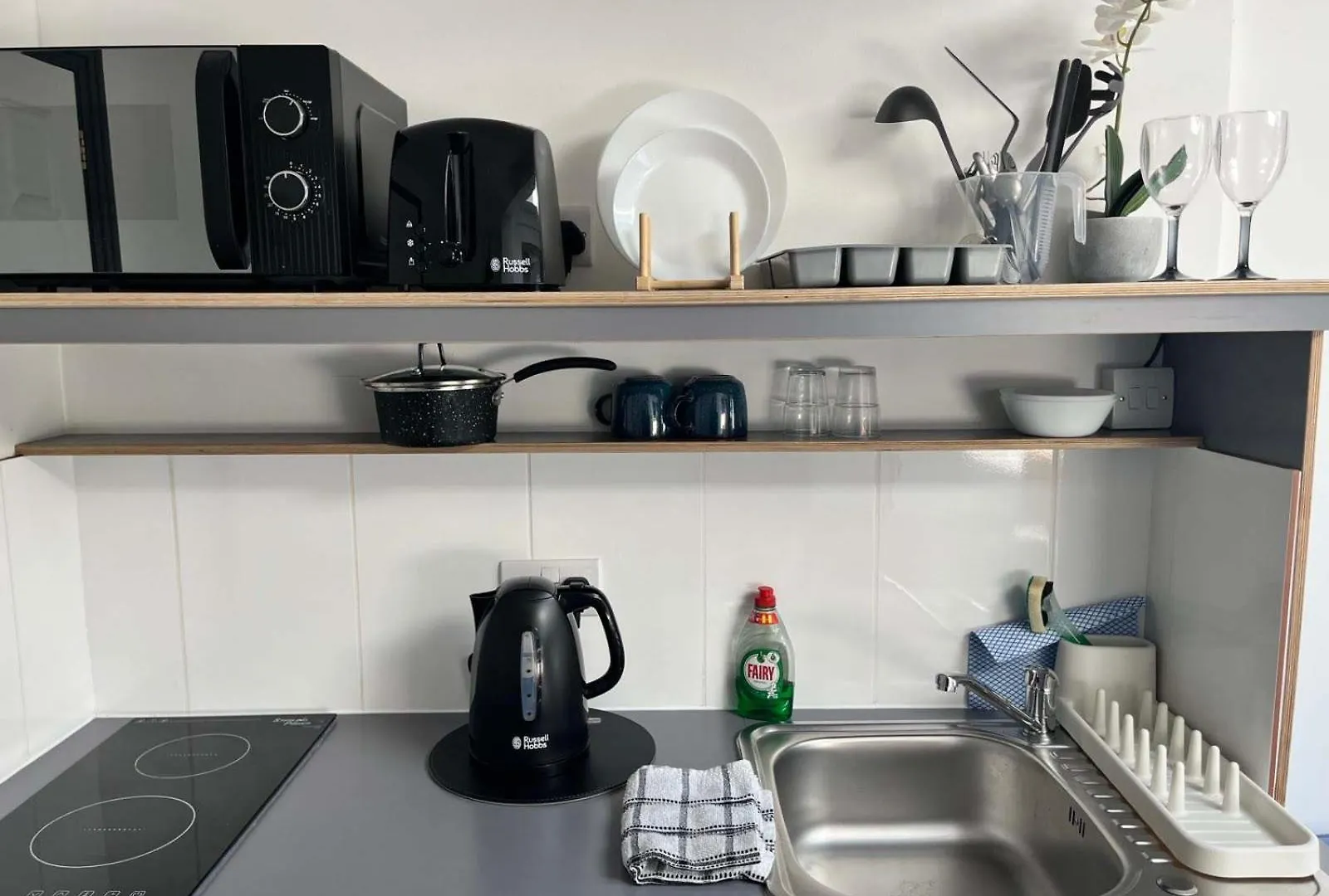 Spacious Apartment - 12 Minutes From Gatwick Ifield